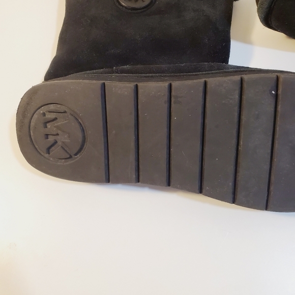 Michael Kors black Leather sheep fur lined boots size 8M - Picture 6 of 14